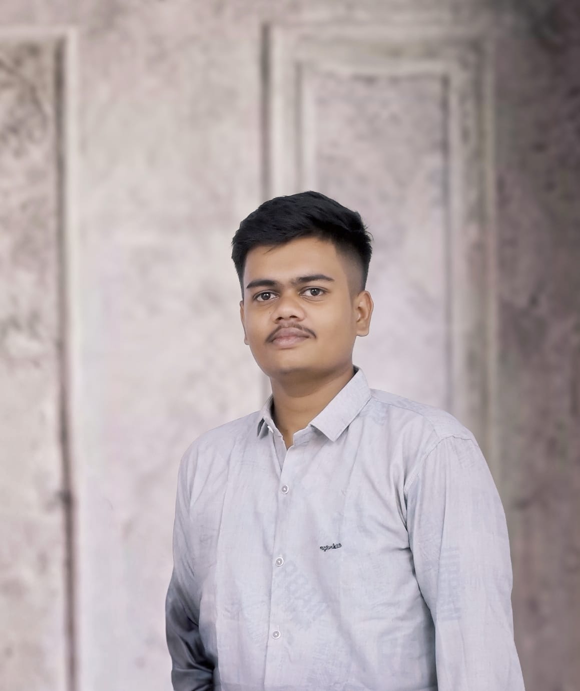 Taksh Lade